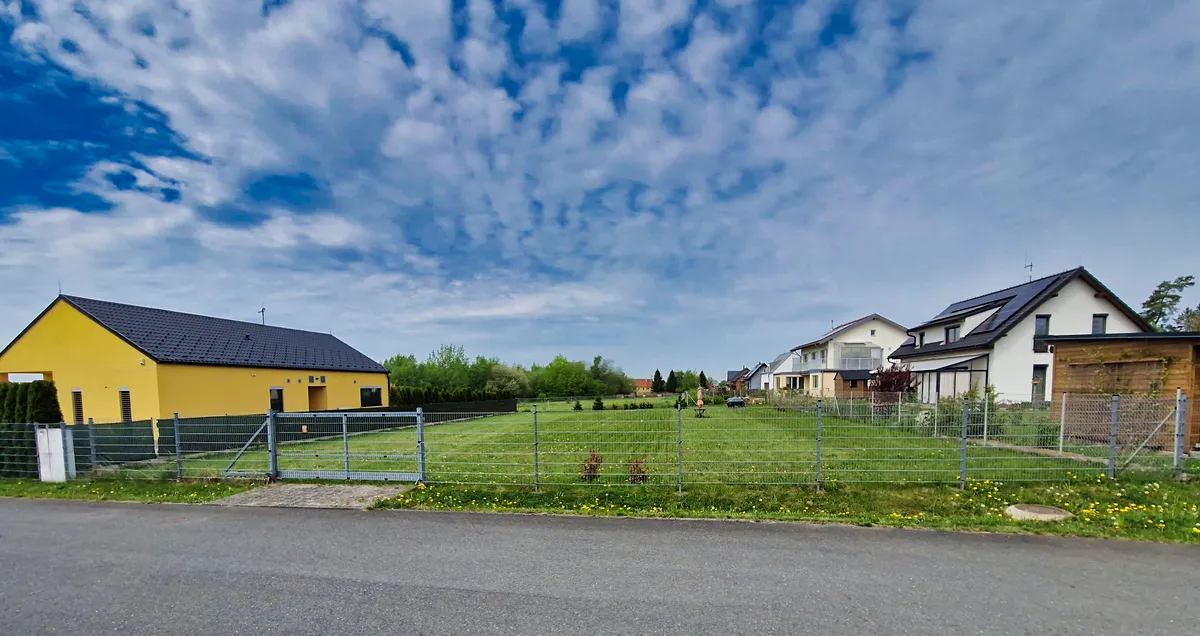 Prodej stavebního pozemku 950 m²
